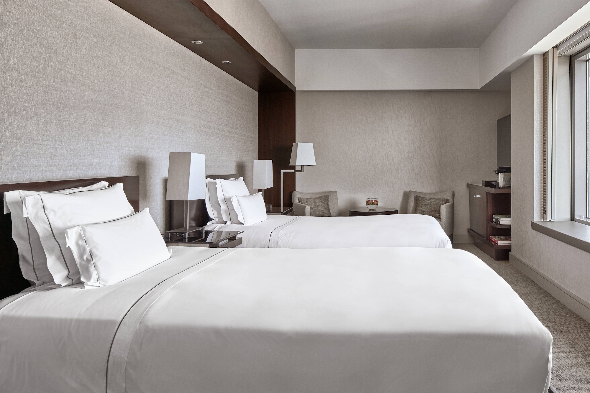 Landscape, 2 Double Beds