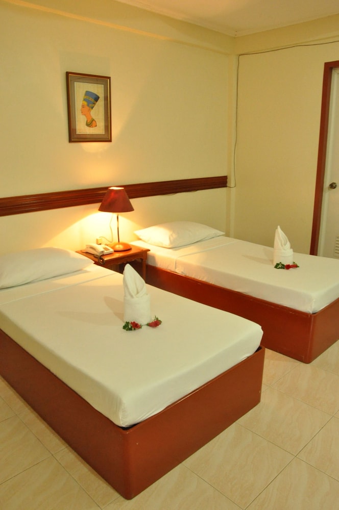 CASA PILAR BEACH RESORT 12/35