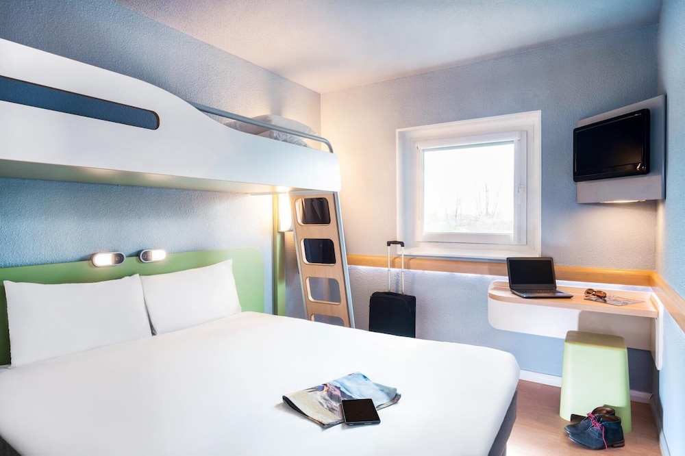 Ibis Budget Clermont Ferrand - Le Brezet - Aeroport 9/48