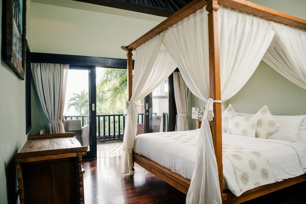 Puri Tirta Villas 3/18