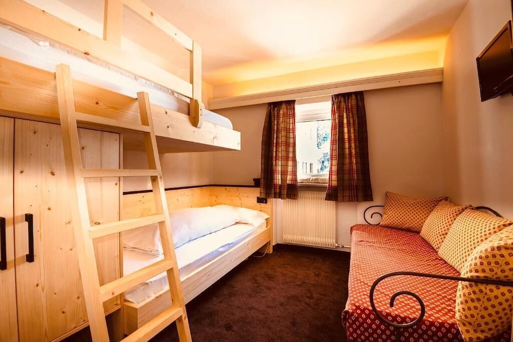 Hotel Cir 18/50