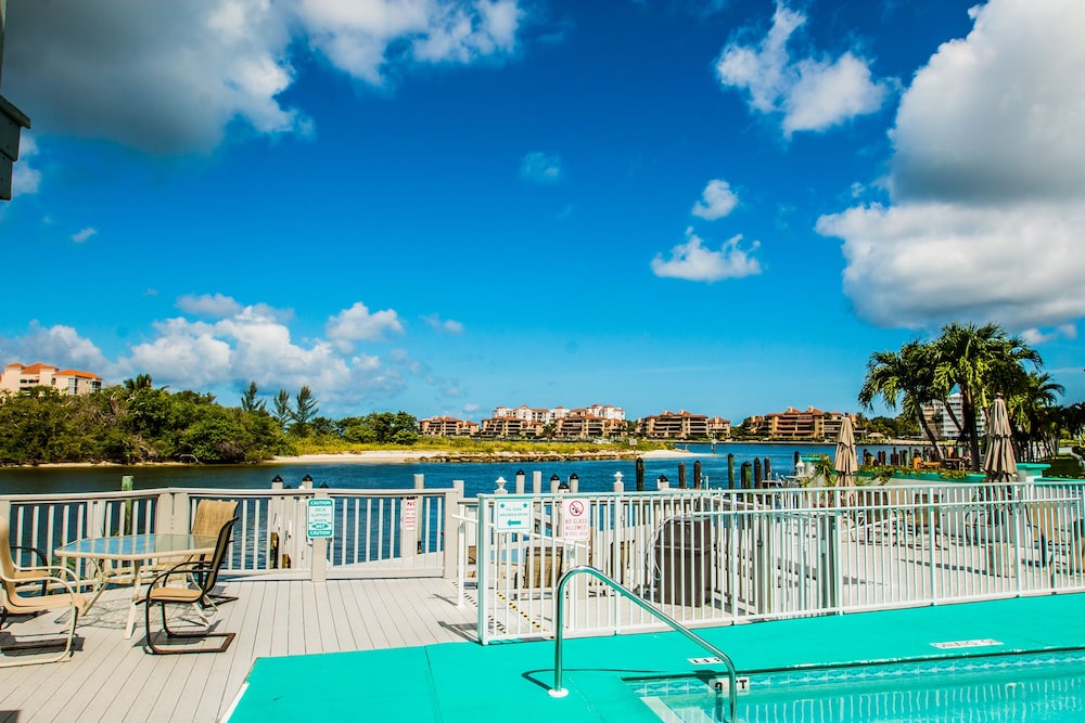 The Boat House Marco Island 31/59