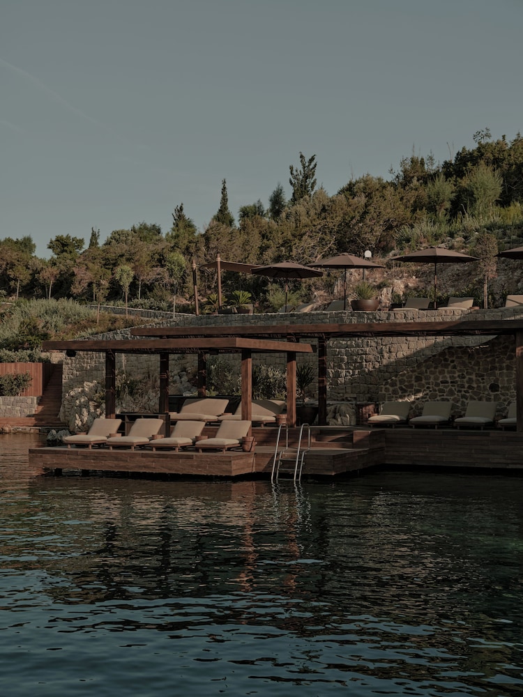 Scorpios Bodrum 32/39