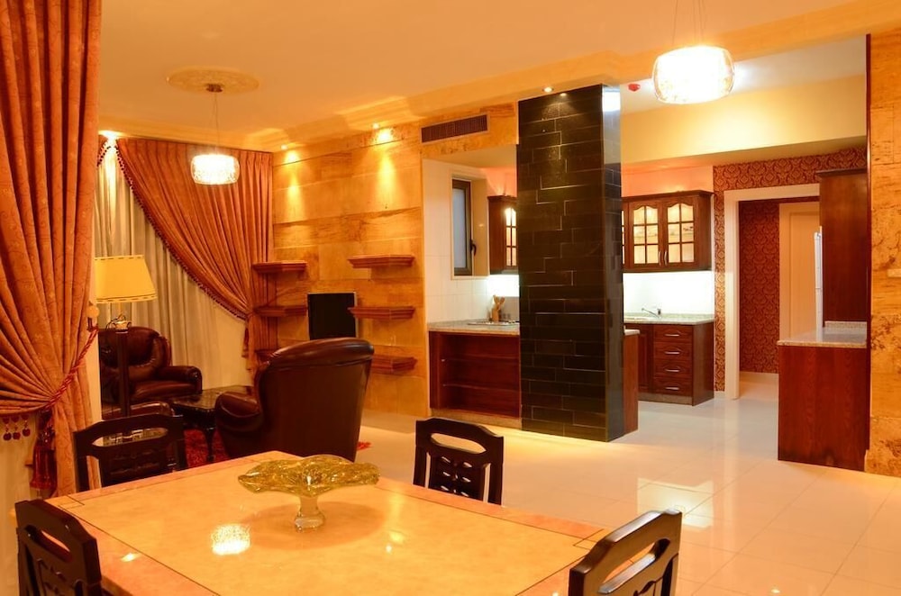 JAD HOTEL SUITES 17/20