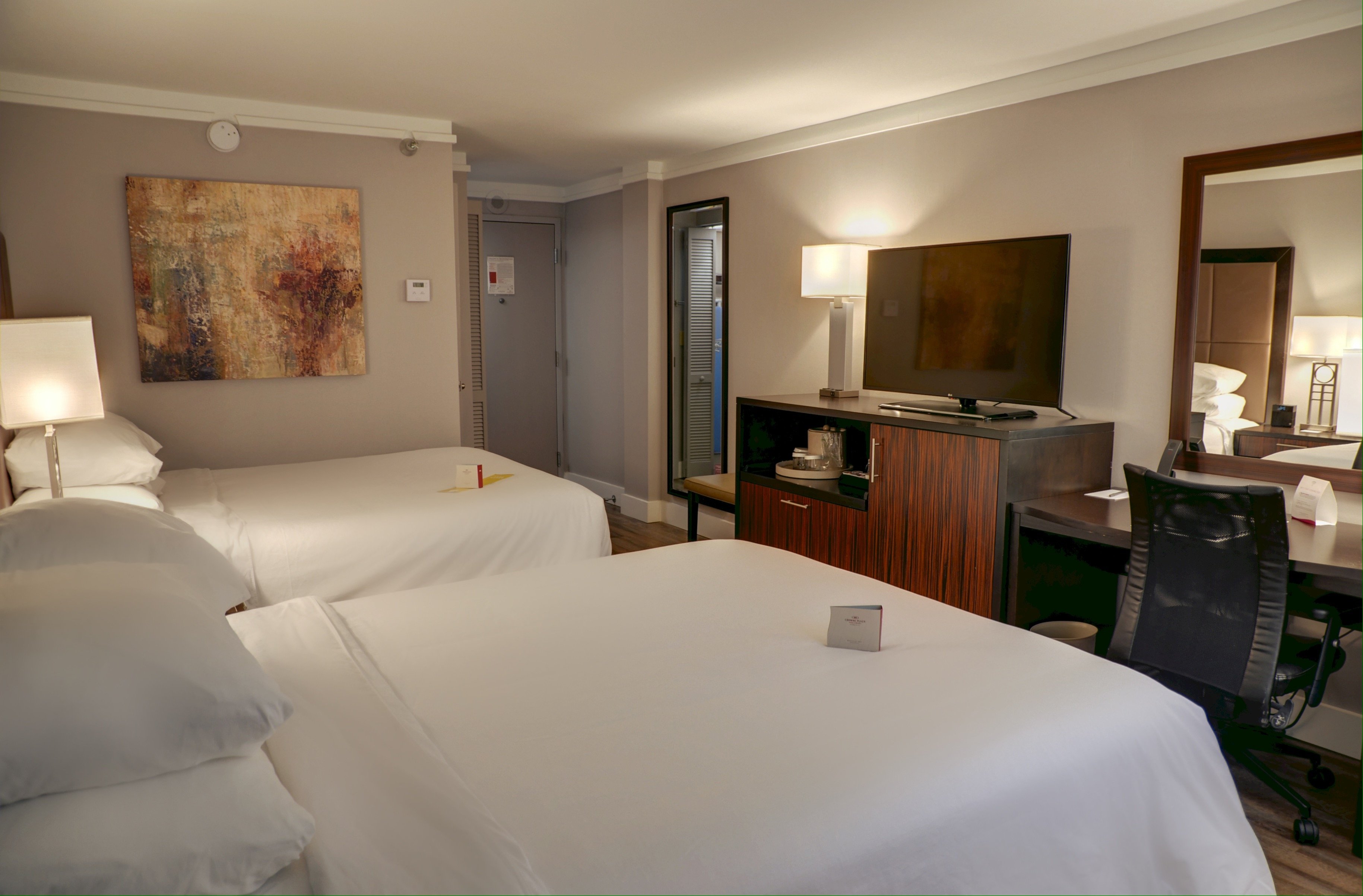 Crowne Plaza Hotel Knoxville Downtown University 25/81