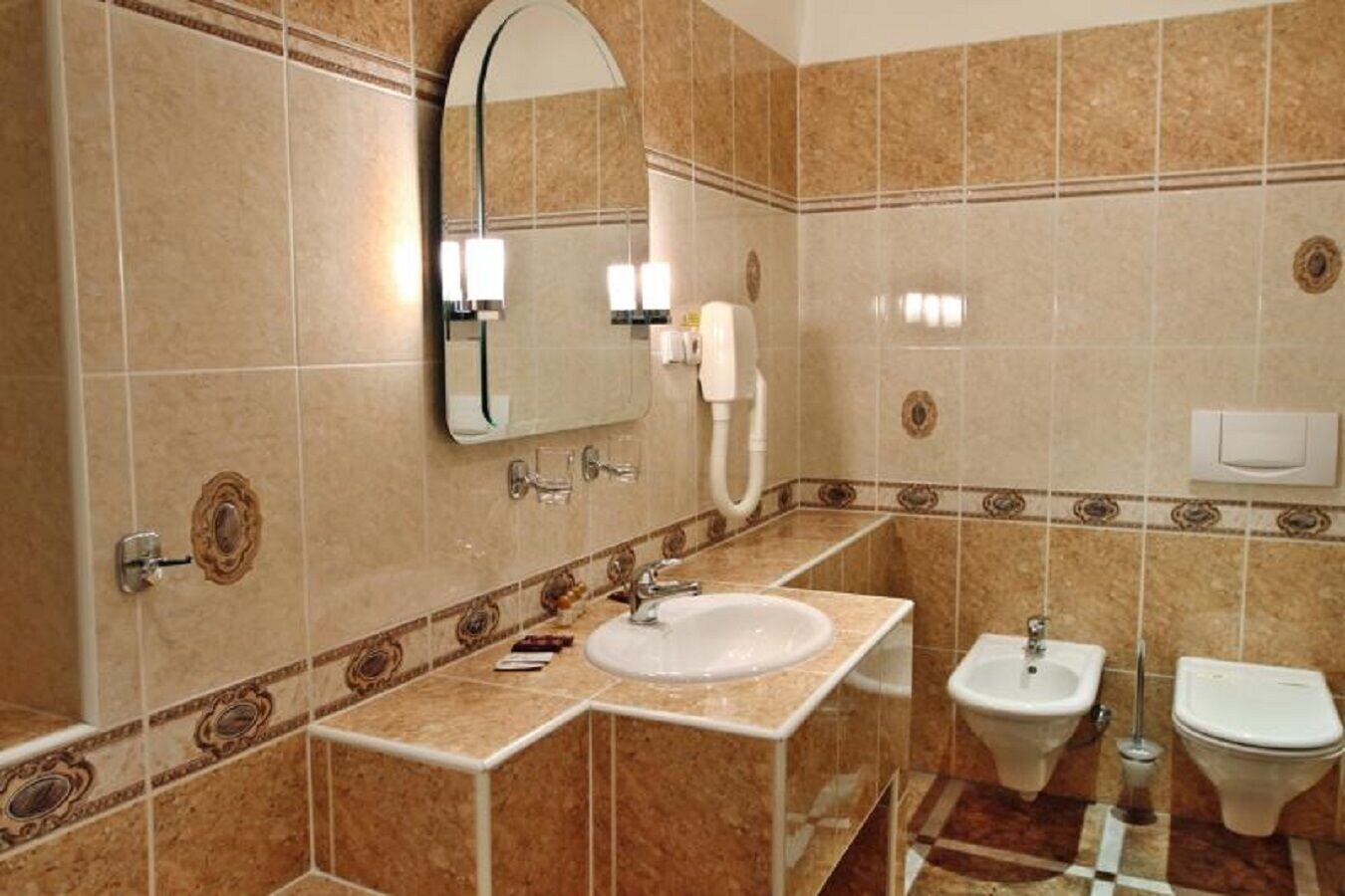 DELUXE, SUITE, 2 QUEEN BEDS