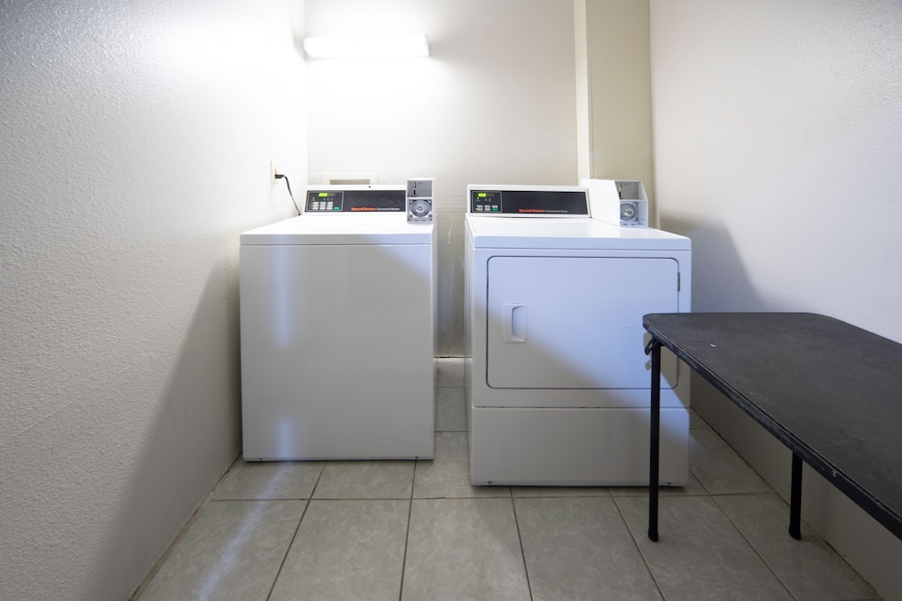 Countryside Inn Suites Fremont 45/45