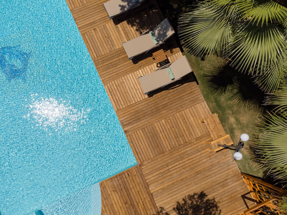 Dolce Vita Luxury Bungalows 20/50