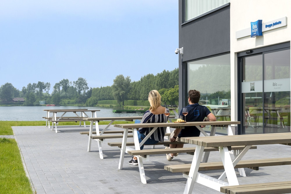 Ibis Budget Brugge Jabbeke 37/68