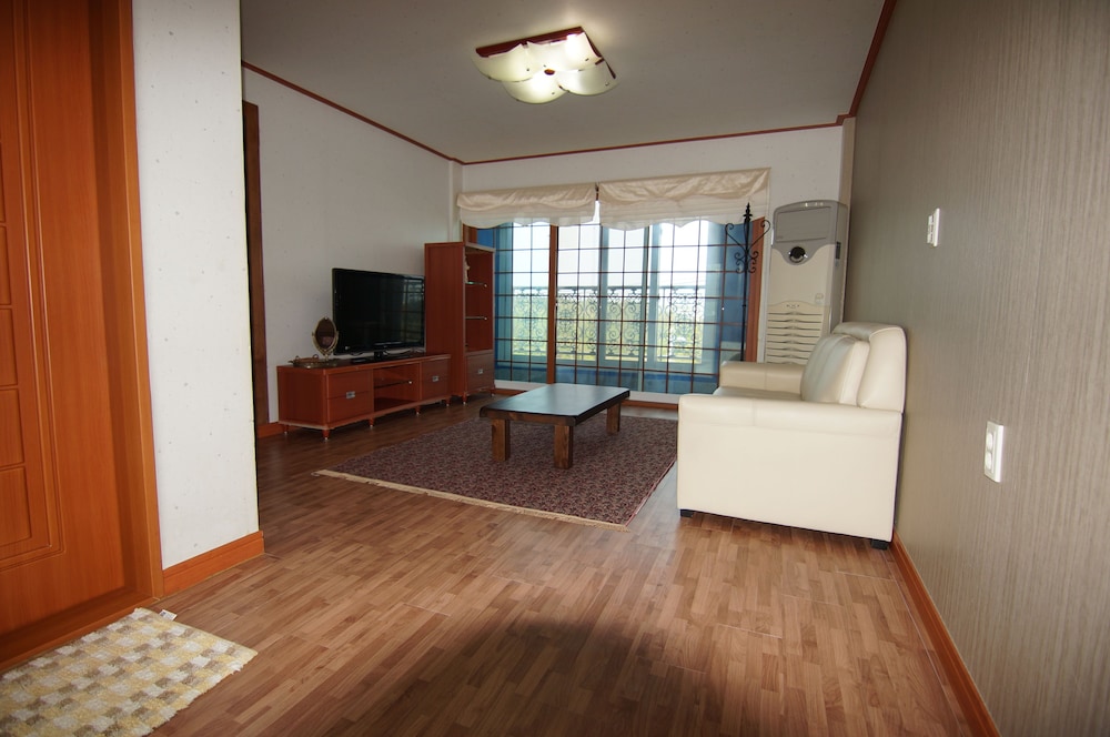Yerae Pension 14/27