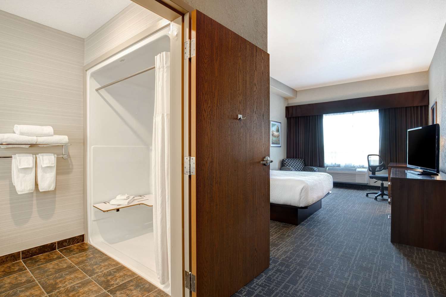 Days Inn & Suites by Wyndham Yorkton 38/38