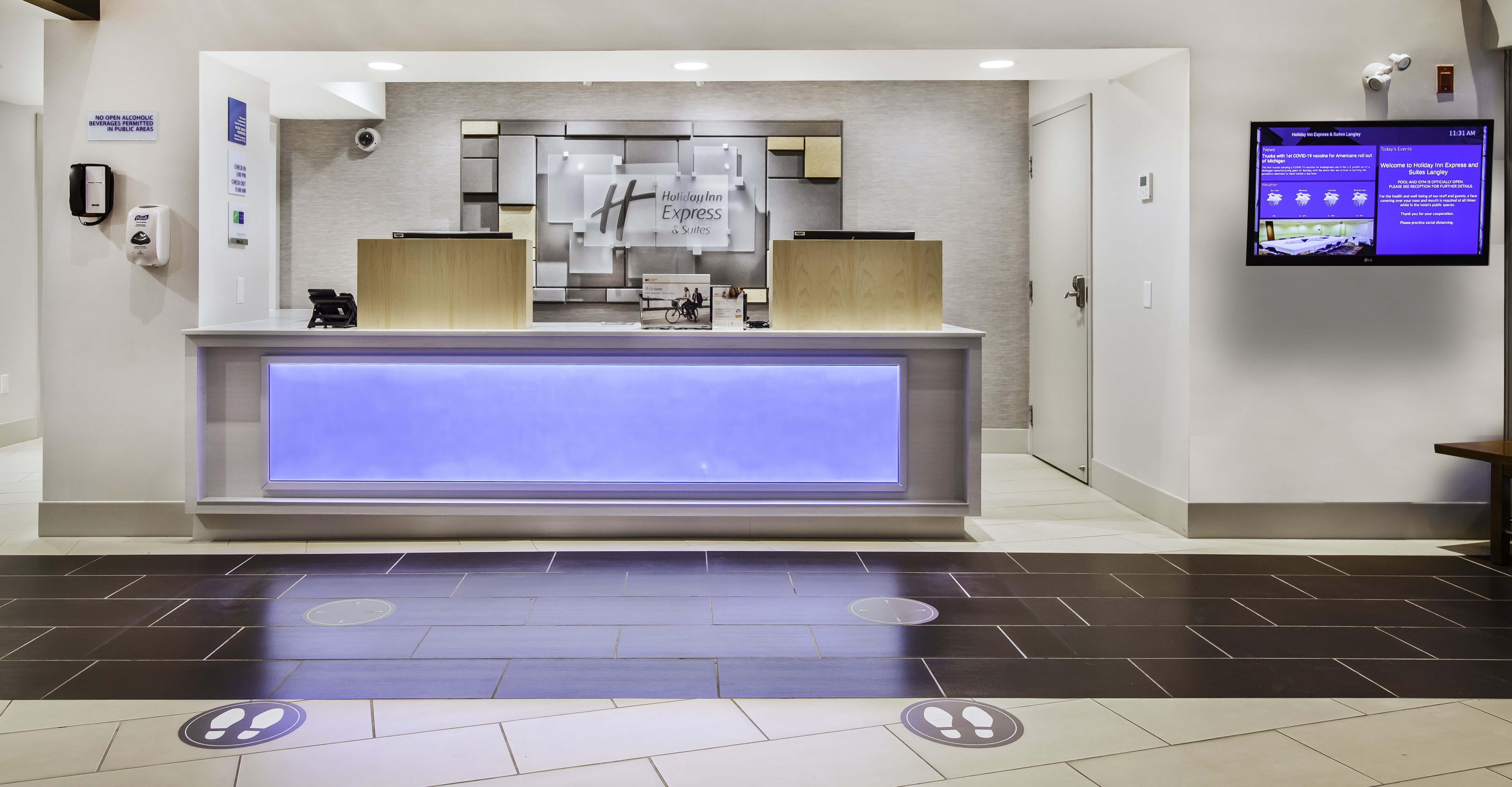 Holiday Inn Express Suites Langley 7/73