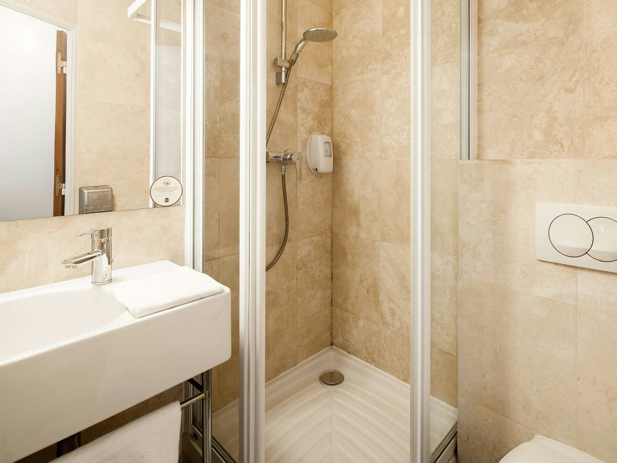 B&B Hotel Paris Nord Aulnay-sous-Bois 29/29