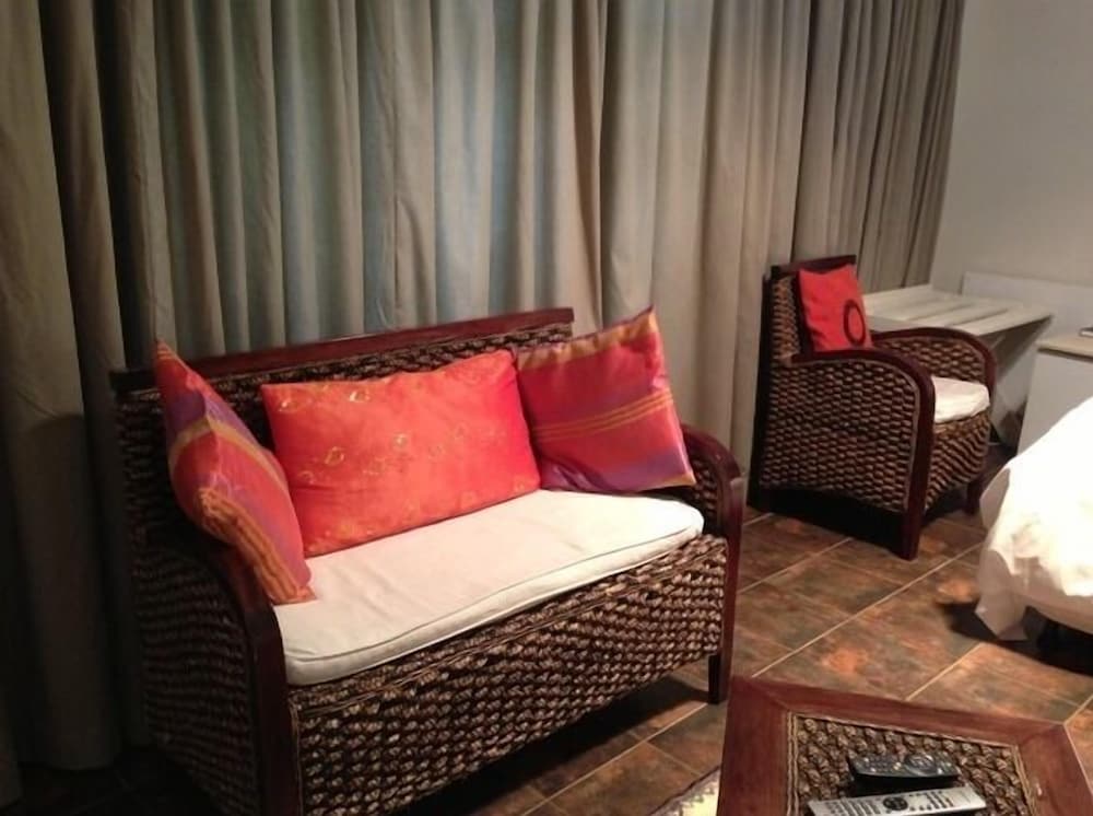 Aligeo Hotel 12/26