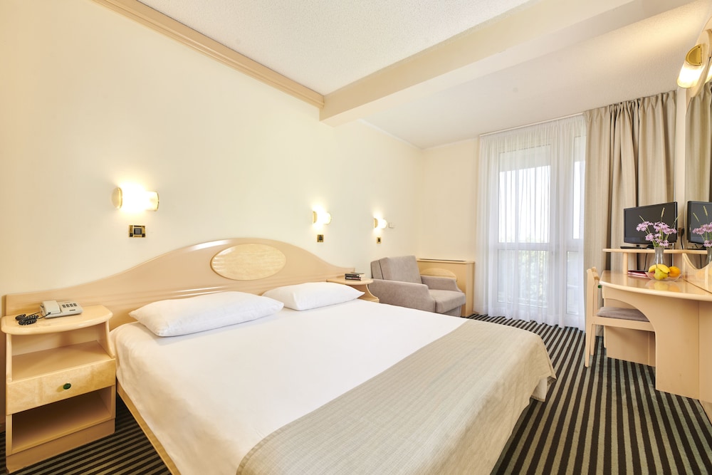 Classic Room with Balcony Sea Side C2KBN