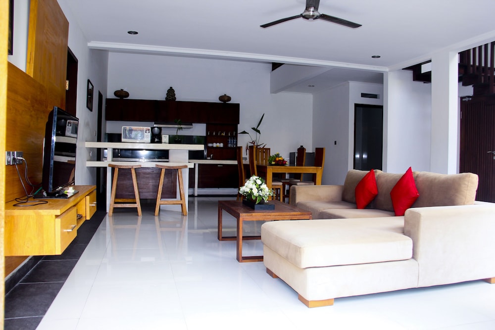 Delu Villas And Suites Seminyak 27/48