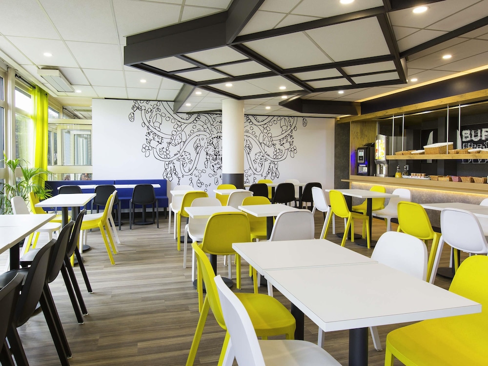 Hotel Ibis Budget de Fresnes 37/51