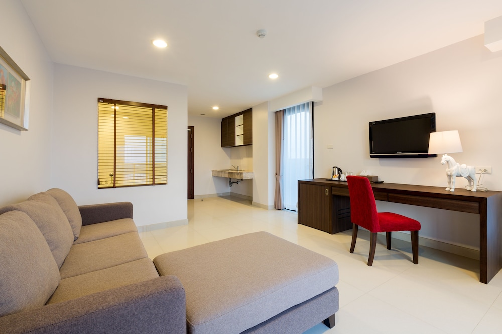 Riche Hua Hin 34/50