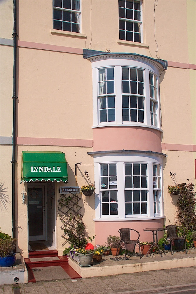 Lyndale Guest House 2/50