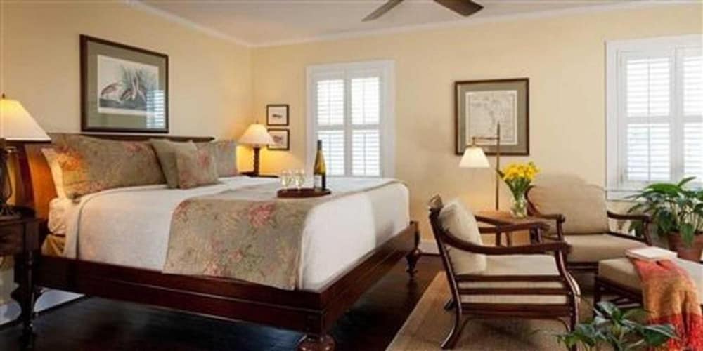 Serenity, King Bed