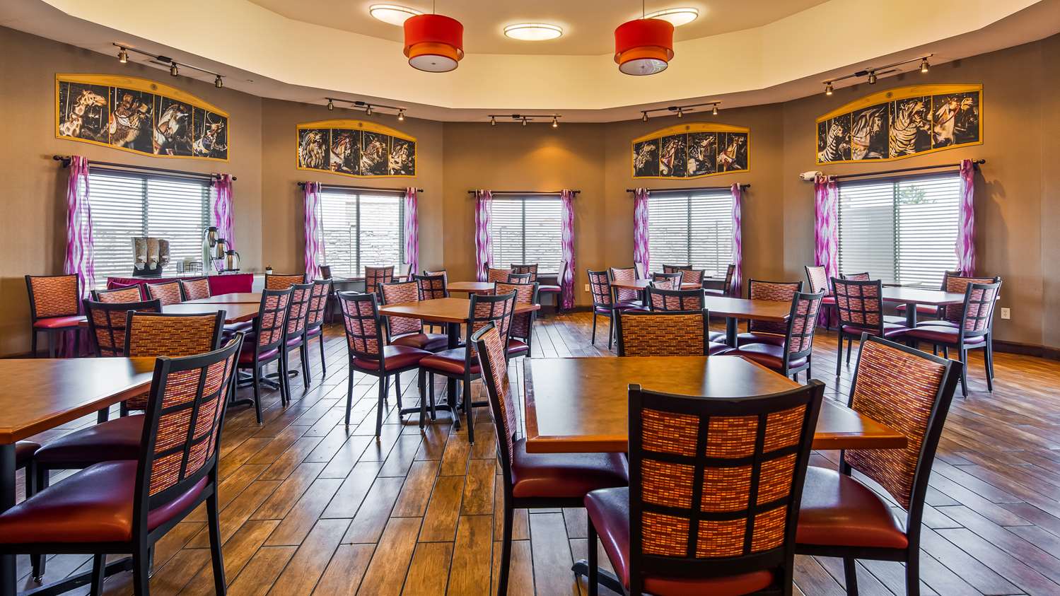 Best Western Plus Carousel Inn & Suites 8/13