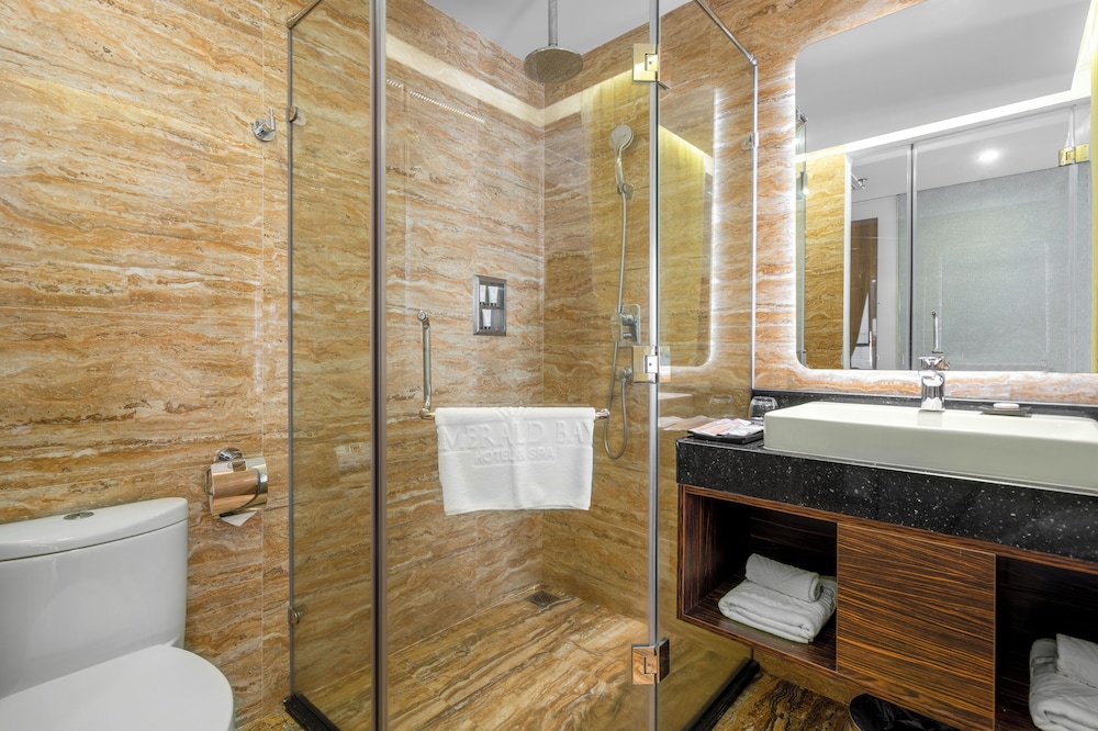 Emerald Bay Hotel & Spa Nha Trang 73/74