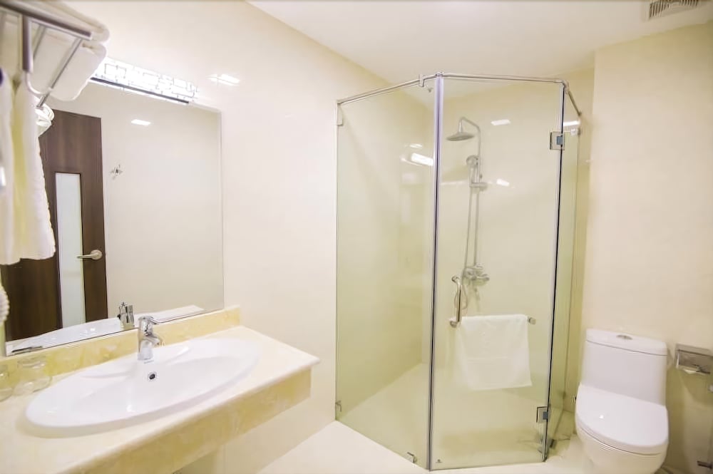 Halong Diamond Hotel 35/42