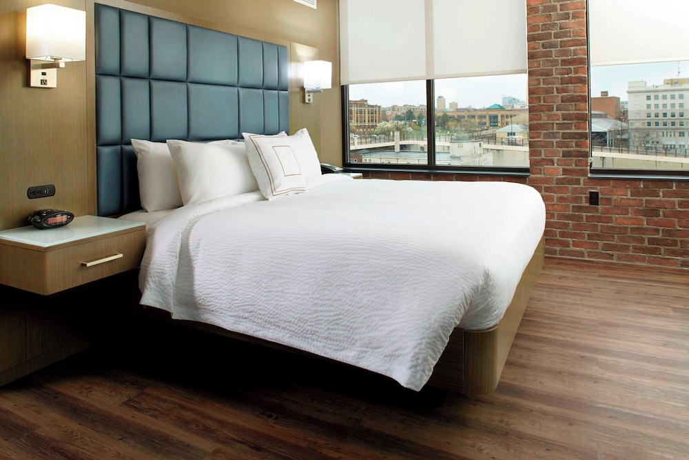 1 Bedroom, Suite