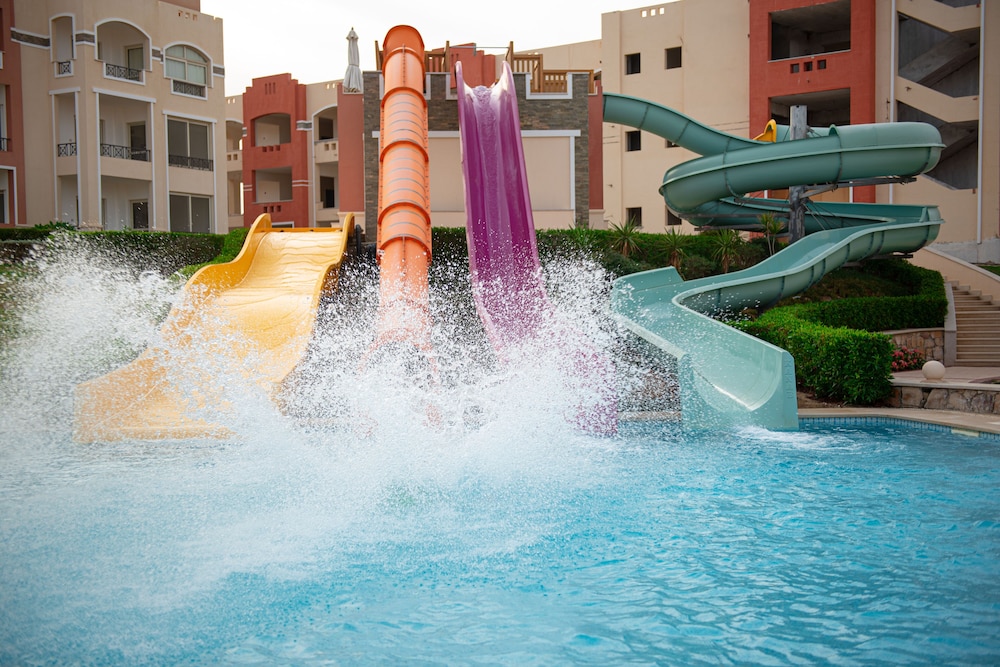 Oyster Bay Beach Suites 47/60