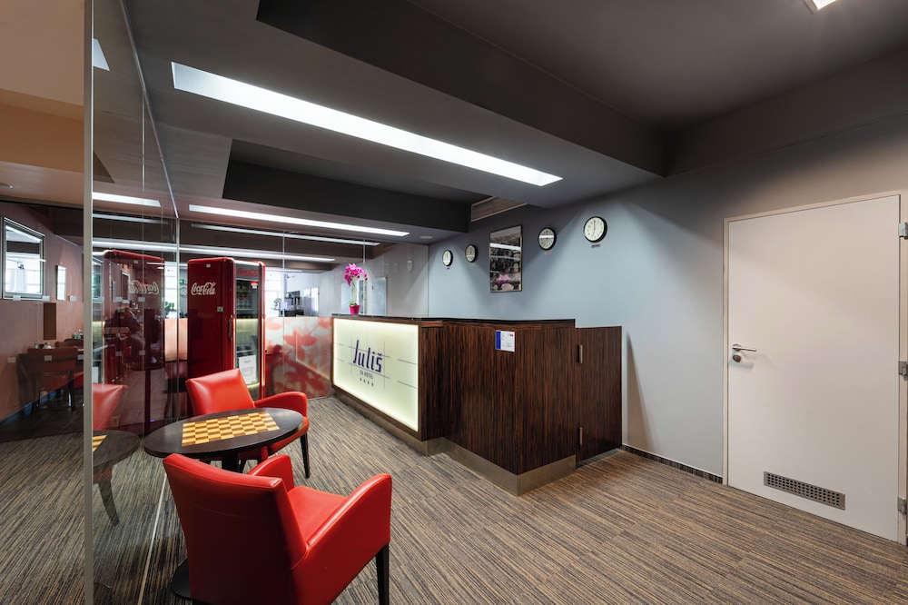 EA Hotel Julis 9/49