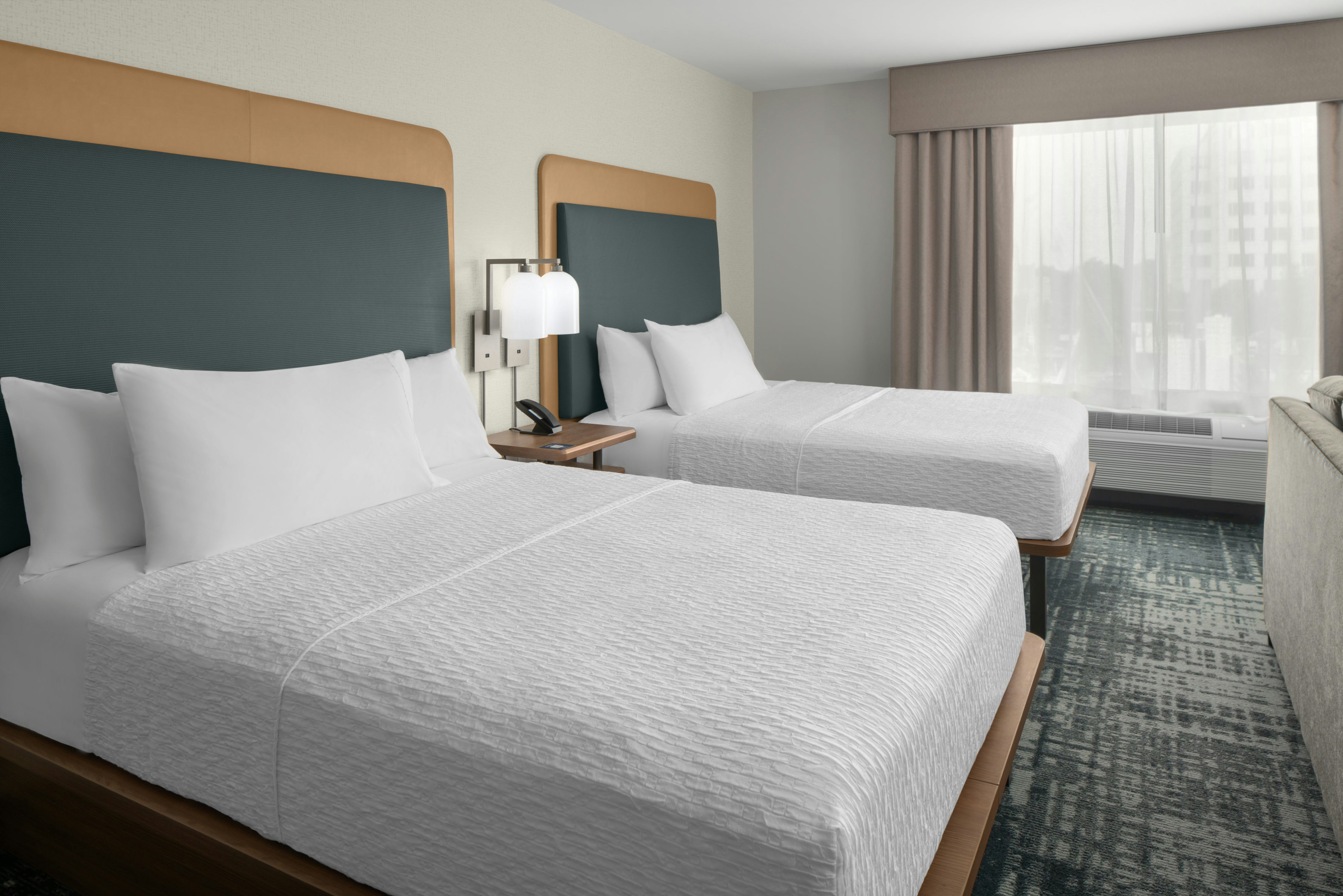 STUDIO, 2 QUEEN BEDS, ACCESSIBLE