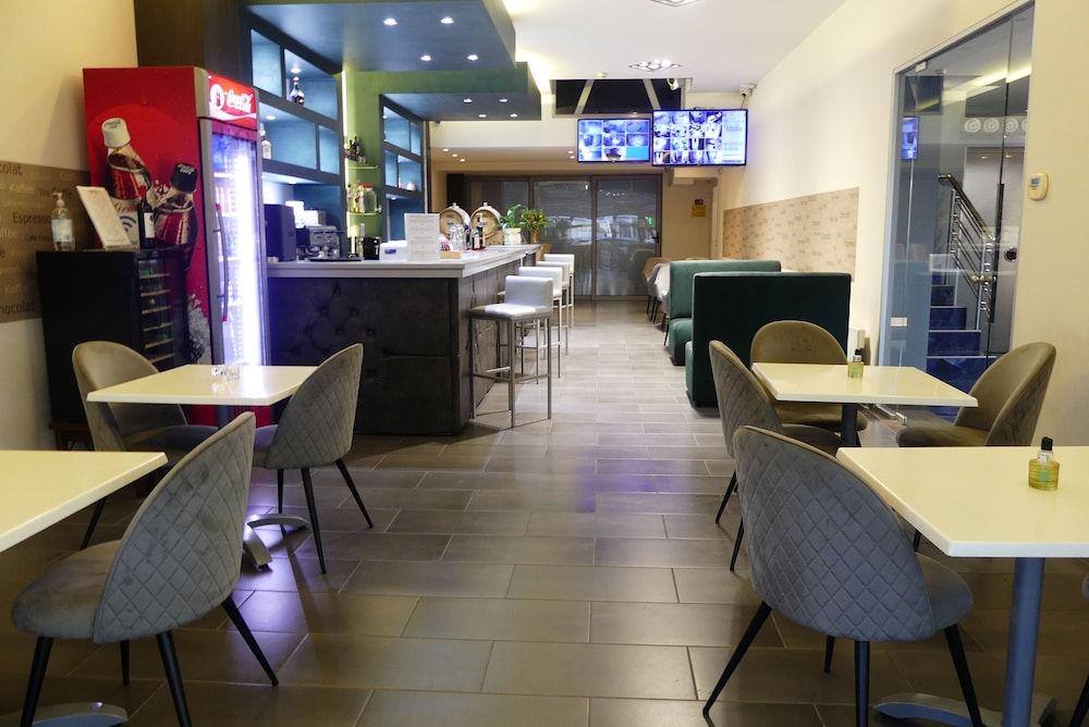 Life Hotel 44/61