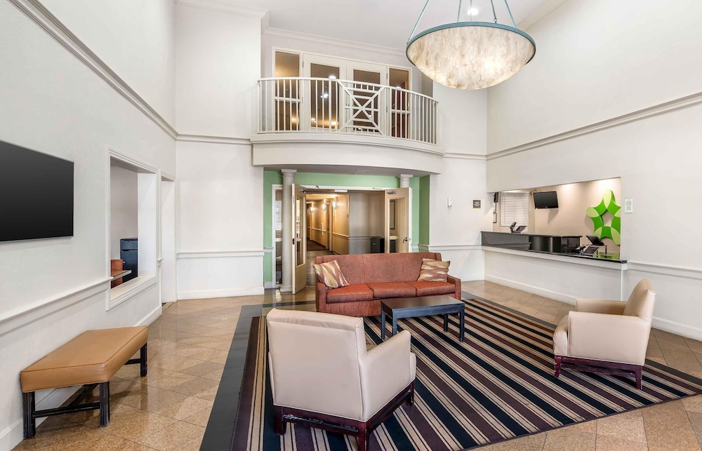 Extended Stay America - Tampa - Airport - N. West Shore Blvd 51/73