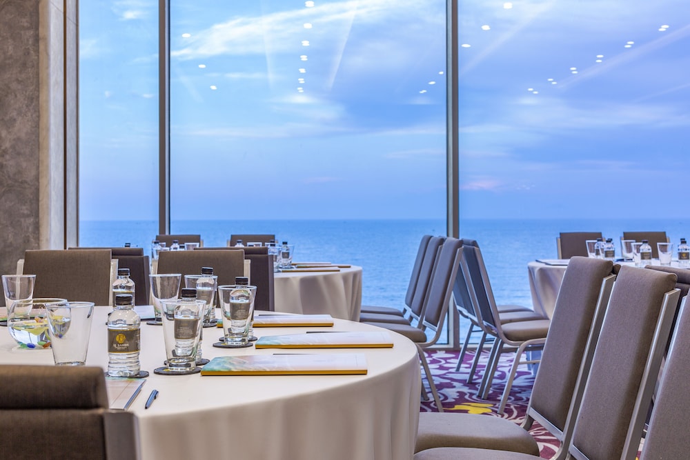 Le Sands Oceanfront Da Nang Hotel 35/50