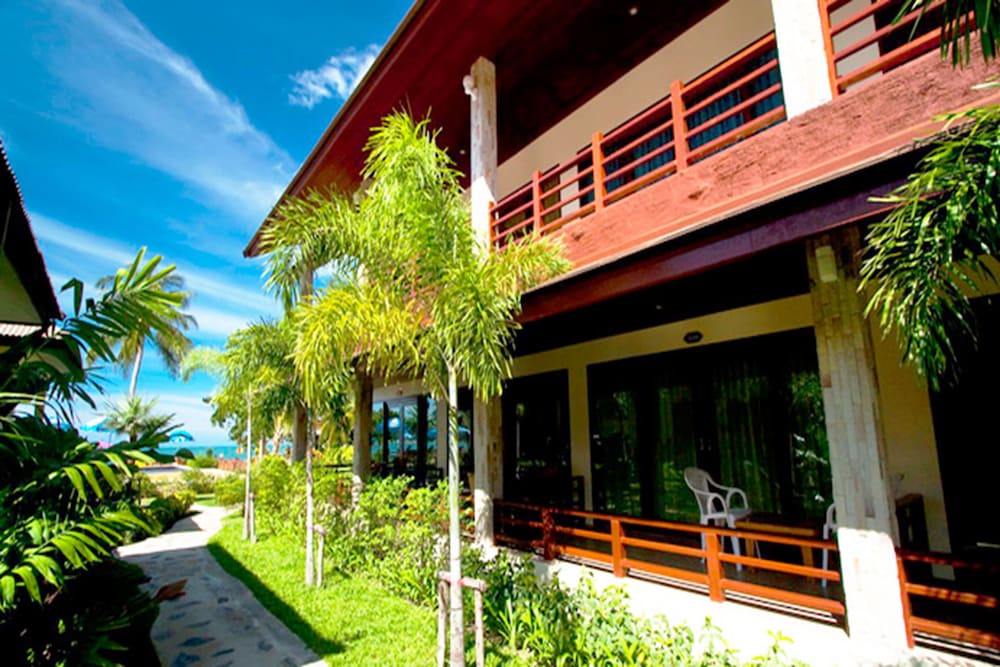 Star Light Resort 4/30