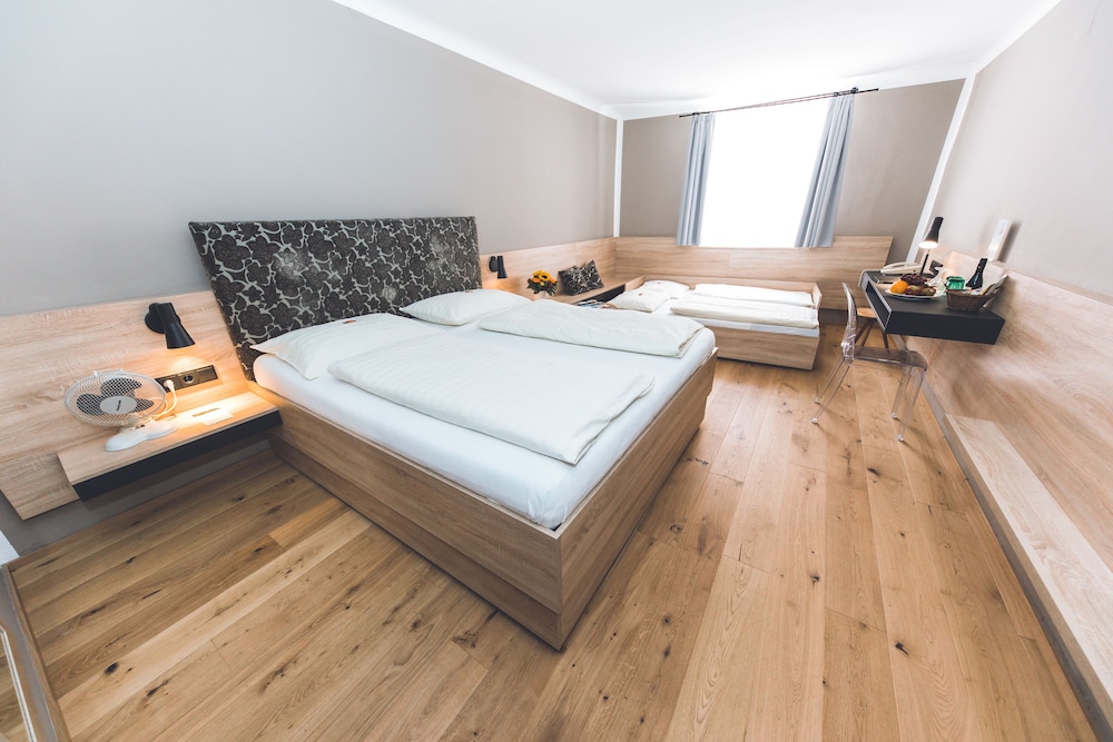 Altstadthotel Kasererbraeu 13/75
