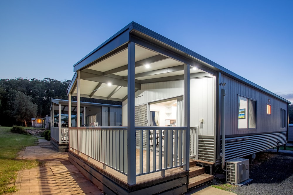 Eden Beachfront Holiday Park 1/50