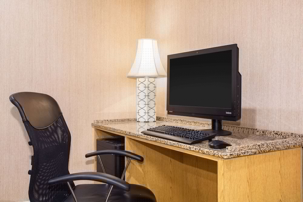 Baymont by Wyndham Columbia, MO 21/23
