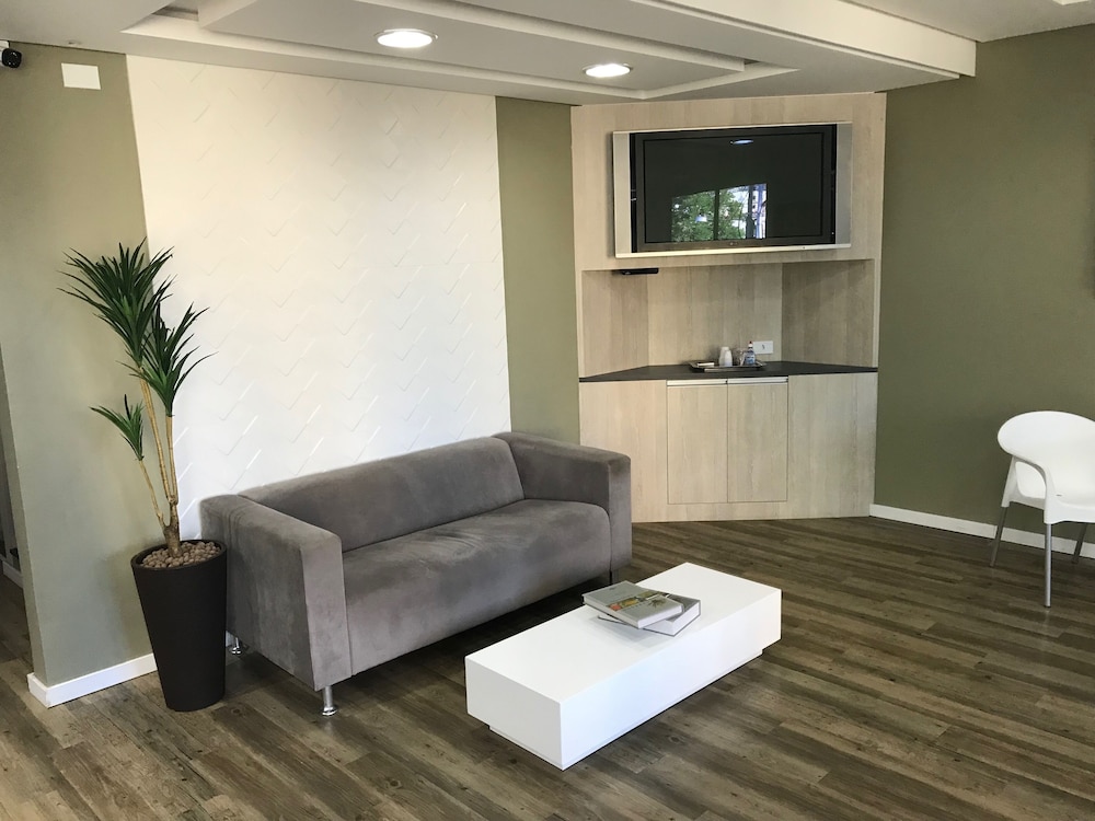 Cerrado Hotel 25/37