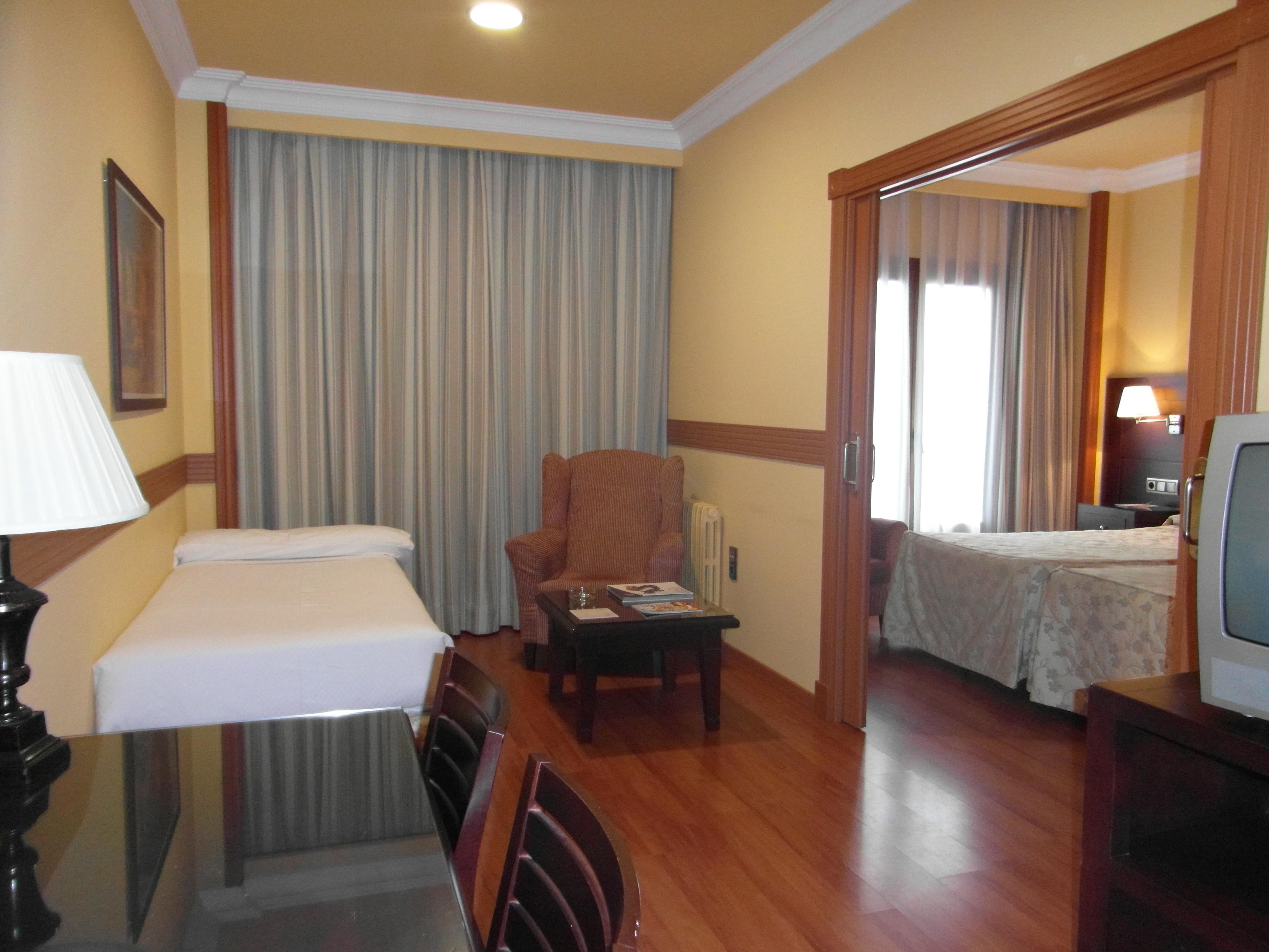 Hotel Ii Castillas Avila 12/21