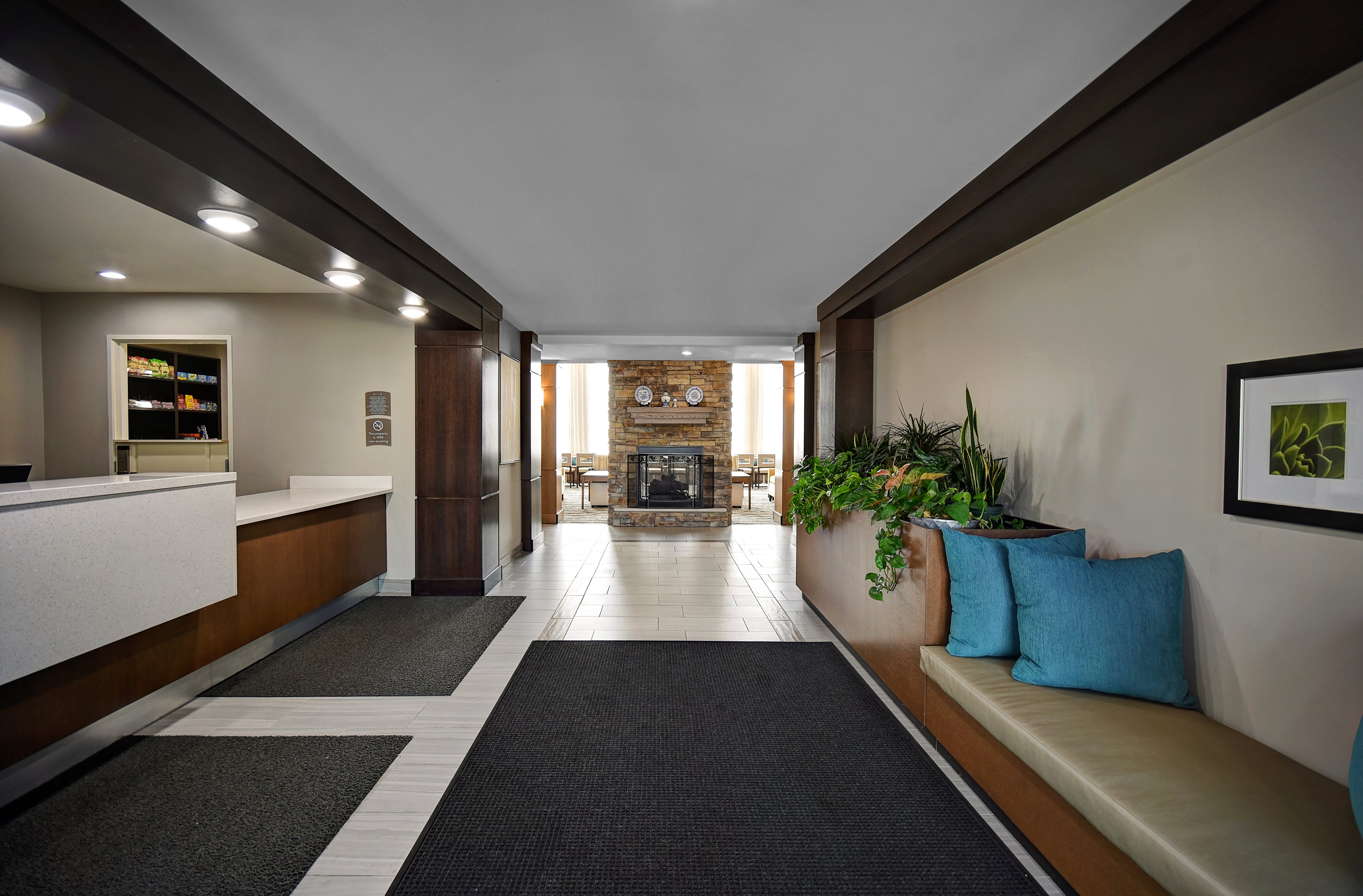 Staybridge Suites Holland 6/64