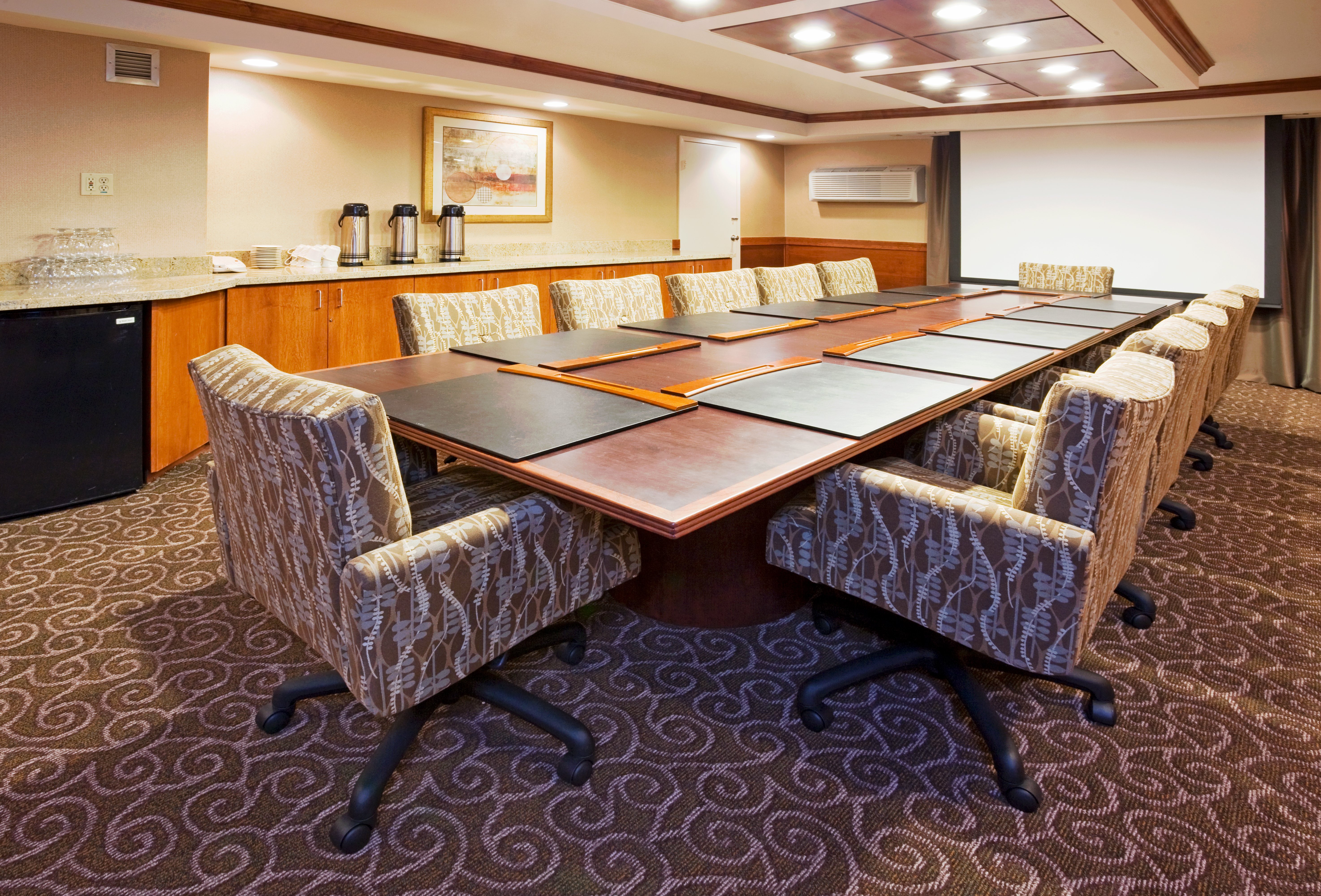 Holiday Inn Bloomington Airport South Mall Area 37/41