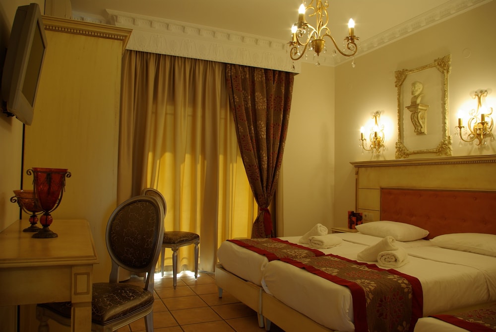 Parthenon Art Hotel 8/50