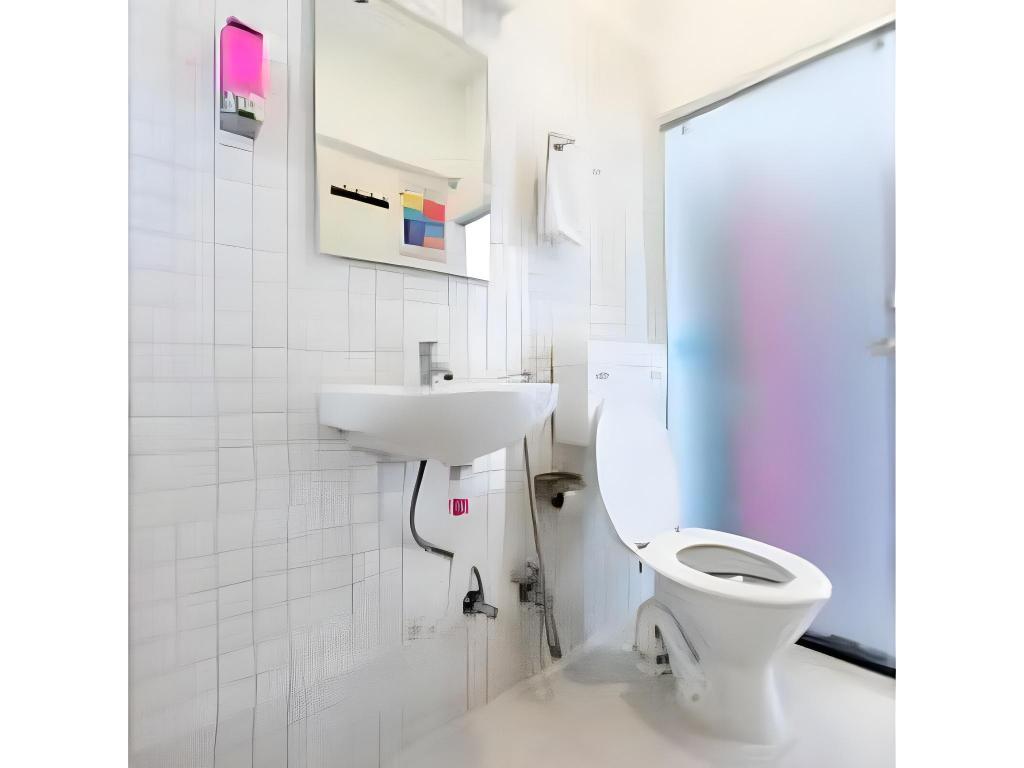 Mixed Dorm, 40 Beds, Shared Bathroom