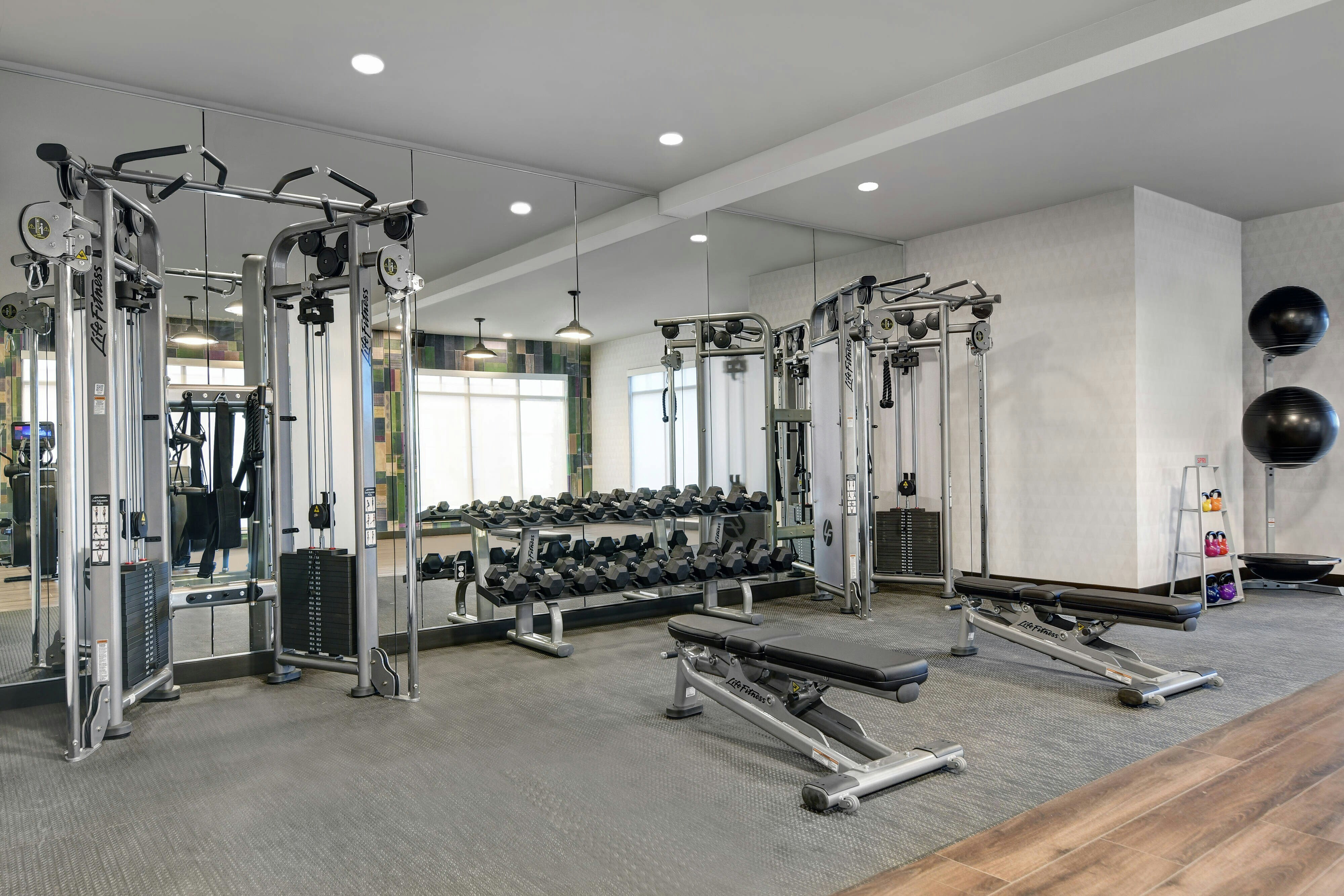 Courtyard by Marriott Manhattan 8/28