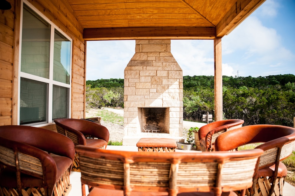 Hill Country Casitas 51/73