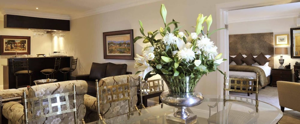 131 on Herbert Baker Boutique Hotel 37/50