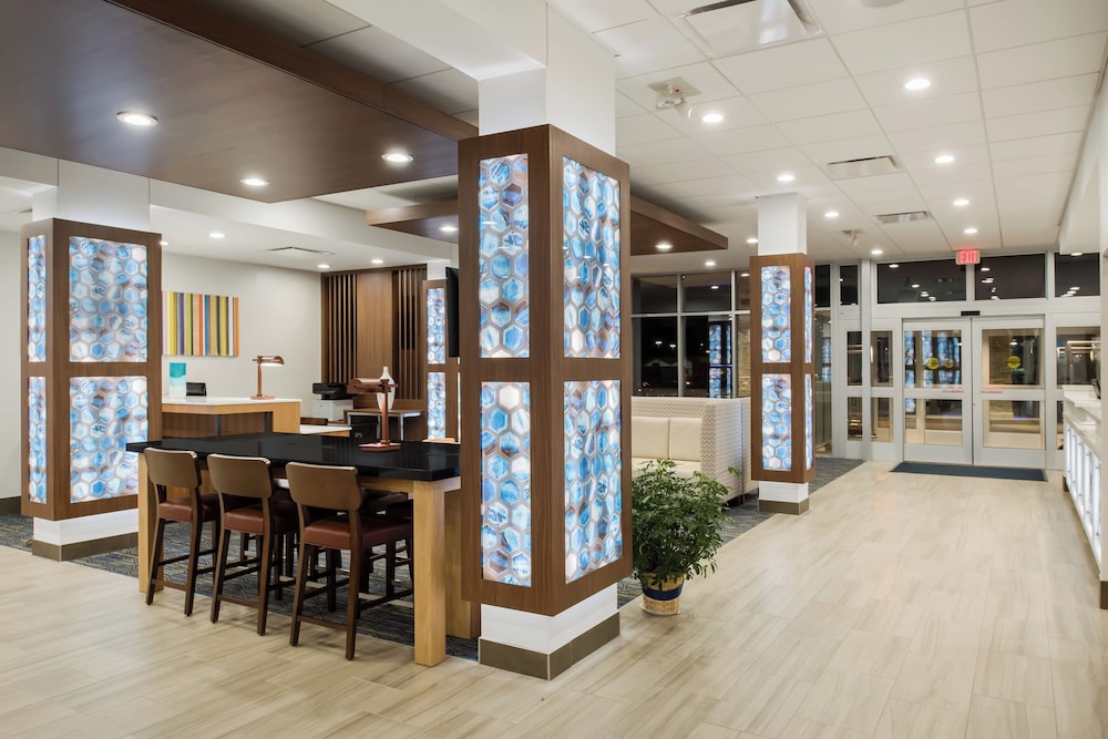 Holiday Inn Express And Suites West Plains Southwest 45/63