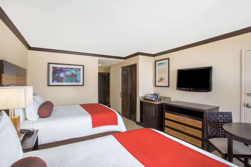 Wyndham Deerfield Beach Resort 14/53
