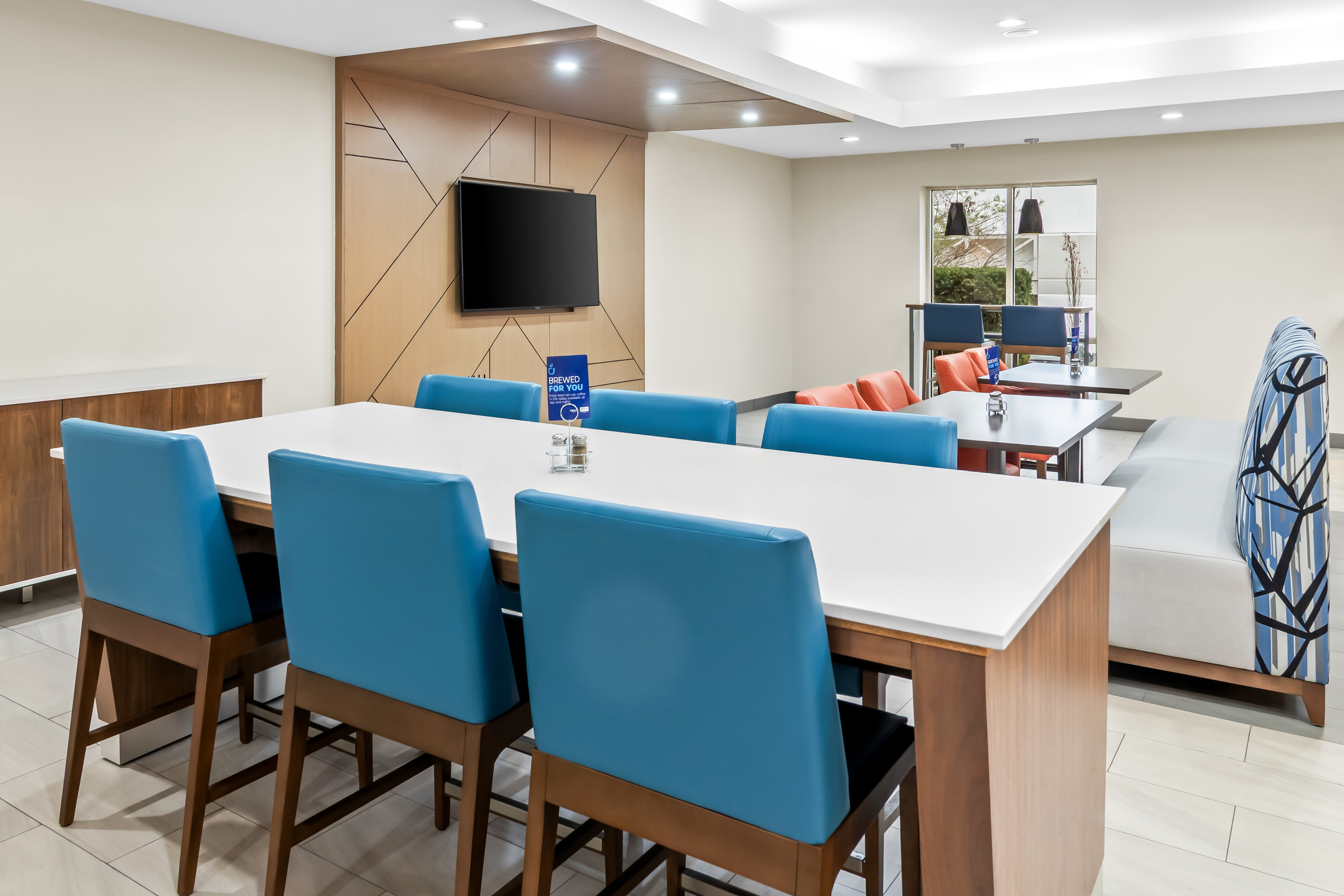 Holiday Inn Express & Suites Hebron - Cincinnati Airport by IHG 37/45
